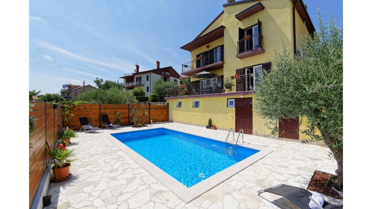 Holiday Home Vlady By Rent Istria Buje Luaran gambar